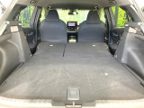 積み下ろしのしやすいデッキにはたっぷりと荷物を積み込んでいただけます。遊びから仕事まで、様々なシーンで頼れます♪