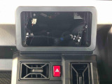 当車両はオーディオレスです。多彩なナビゲーション・オーディオをご用意しております。詳しくは当店スタッフにお問い合わせください。