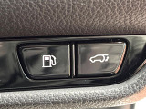 【パワーバックドア】スマートキーや運転席のボタンを押すだけでリアゲートが自動で開閉します!荷物を持っている時や、高い位置にあるバックドアを閉める際に便利な機能です♪