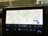 純正ナビを装備。タッチパネル式で使いやすく、お出かけもラクラクです。