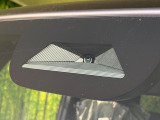 【ホンダセンシング】走行中に前方の車両等を認識し、衝突しそうな時は警報とブレーキで衝突回避と被害軽減をアシスト。より安全にドライブをお楽しみいただけます。