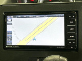 【ナビゲーション】目的地までしっかり案内してくれる使いやすいナビ。Bluetooth接続すればお持ちのスマホやMP3プレイヤーの音楽を再生可能!毎日の運転がさらに楽しくなります!!