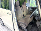 運転席シート廻りは使用感も少なく、良好な状態となっています。丁寧に使われていたことがよくわかりますね。