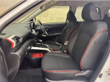 トヨタ中古車「まるごとクリーニング」施工済。外装はもちろん内装はシートを外して見えない所まで徹底洗浄しています。