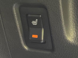 【シートヒーター】寒い日に重宝するシートヒーター!エアコンより早く温まってくれるので寒がりの人も安心ですね♪エアコンの温風は乾燥するから苦手、という方にもをおすすめです。