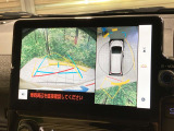 【パノラミックビューモニター】専用のカメラにより、上から見下ろしたような視点で360度クルマの周囲を確認することができます☆死角部分も確認しやすく、狭い場所での切り返しや駐車もスムーズに行えます。