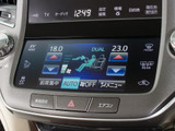 使いやすさや安全性を追求したステアリング周り!高級車ゆえにスイッチ類が多いのも特徴ですね!考え尽くされた配置ですぐに使いこなす事が出来ますのでご安心下さい!是非、体感してみて下さい!!