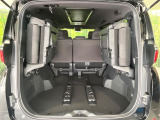 普段のお買い物や通勤、送迎等に十分な荷室スペースを確保しております。セカンドシートを倒すと、大きな荷物の積載も可能です♪