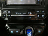 オートエアコン装備です。オートで空調を行ってくれるので車内は、とっても快適!だからドライブもさらに楽しい!