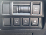 禁煙車 黒レザーシート 社外マフラー 純正ナビ Bluetooth フルセグTV バックカメラ プッシュスタート 前席シートヒーター ブラインドスポットモニター ETC 純正18インチアルミホイール