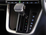 電動パーキングブレーキ・ブレーキホールドを装備してます。ホールド機能は信号待ちが多い一般道で疲労軽減になり、大好評です!