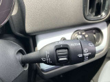 オリジナルサービスもついたMINI自動車保険も取り扱っております。MINI自動車保険にご加入いただくと、万一のトラブルを24時間365日サポートするエマージェンシー・サービスの〈プレミアム〉をご利用いただけます。