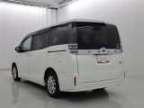 荷物をたっぷり載せて広々ドライビング♪夏でも冬でも、アウトドアやショッピングを思い切り楽しみましょう!