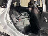 後席もしっかりとスペースを確保しているのでゆったりとご乗車できます♪