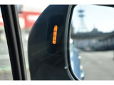 リヤビーグルディテクションが装備されています後方からの接近車を警告灯にてお知らせします