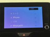 ディスプレイオーディオを装備。スマホとクルマをつなぐことで、これまでのナビに加えて、いろんなサービスが楽しめます。