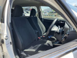 使用感のないきれいな運転席シートです!