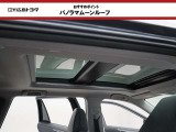 パノラマムーンルーフ装備しています。