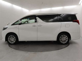トヨタが中古車選びを変える「TOYOTA認定中古車」。選ぶならトヨタの安心中古車! 1、徹底した洗浄 2、車両検査証明書付き 3、ロングラン保証 【是非ご来店いただき確認下さい】