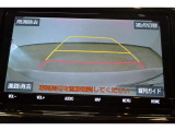 バックモニター付き。車両後方の映像が画面に表示されるので、車庫入れが苦手な人も安心です。ただし、目視確認もお忘れなくお願いいたします。