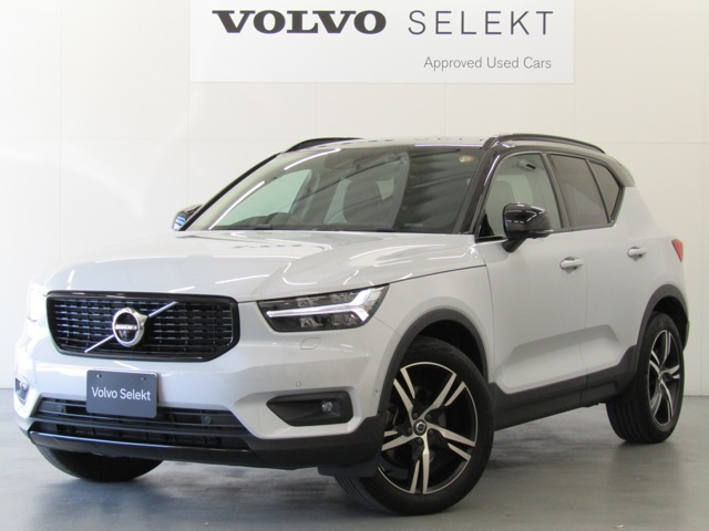 XC40 B4 AWD Rデザイン 4WD 