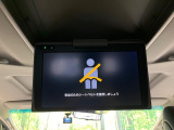 【12.8型フリップダウン】大画面モニターで後席でもエンタメをお楽しみいただけます。家族や友人とお出かけする機会が多い方に大人気です♪