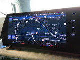 BMW iDriveナビゲーションシステム。ワイドで視認性に優れたスクリーン。