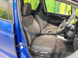 運転席シート廻りは使用感も少なく、良好な状態となっています。前オーナー様が丁寧に使っていたことがよくわかりますね。
