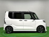 ドアは約90度に開くので荷物も積み込みやすく、乗り降りもしやすい♪ ロングドライブも快適に過ごせる工夫がいっぱいです♪♪