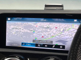 ●純正ナビ:一体感のあるナビは、高級感ある車内を演出してくれます。オーディオ機能も充実しておりますので、運転もより楽しめます♪