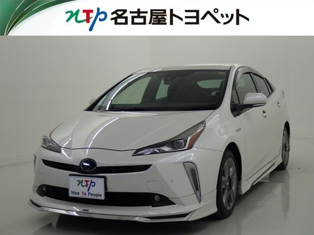 トヨタ プリウス 