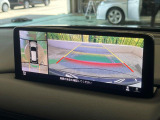【360&deg;ビューモニター】専用のカメラにより、上から見下ろしたような視点で360度クルマの周囲を確認することができます☆死角部分も確認しやすく、狭い場所での切り返しや駐車もスムーズに行えます。