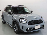 フロントフェイスはMINIアイコンとして永らく愛されるデザイン性の良さと、ブランドの魅力を感じる事ができます。