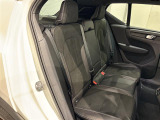 XC40 T4 AWD Rデザイン 4WD 4WD サンルーフ