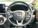 【純正革巻きステアリング】上質な革を使用することで、手にしっかり馴染みとても運転しやすいハンドルです♪