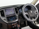 使いやすさや安全性を追求したステアリング周り!高級車ゆえにスイッチ類が多いのも特徴ですね!考え尽くされた配置ですぐに使いこなす事が出来ますのでご安心下さい!是非、体感してみて下さい!!