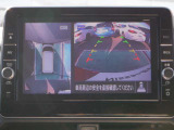アラウンドビュ-モニタ-はクルマの真上から見ているかのような映像によって、周囲の状況を知ることで、駐車を容易に行うための支援技術です。