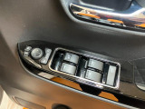 電動格納ミラー、パワーウインドウ