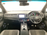 【前方視界】開放的な前方視界!運転がしやすく疲れにくいです♪窓が大きく、見通しがとっても良いおクルマですよ♪