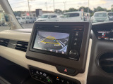 バックカメラも付いています! 運転が不慣れな方でも安心して駐車が可能です!