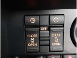 両側電動スライドドアのスイッチ付です。車内からもスイッチひとつで楽にドアの開閉が可能です。電動なので開閉時に力を使う必要がなく、半ドアになることもありません!