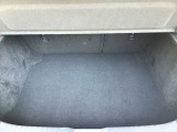 ラゲッジルームには荷物もしっかり積み込めます。大きめのお荷物も後部座席を倒せるのでばっちりです!
