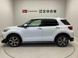 側面からの写真です。ご希望のお車が見当たらない場合は、弊社スタッフがしっかりとお客様のご要望に合ったお車をお探し致します。
