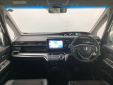 【前方視界】開放的な前方視界!運転がしやすく疲れにくいです♪窓が大きく、見通しがとっても良いおクルマですよ♪