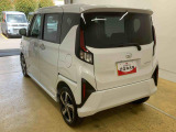 当店ではダイハツ認定U-CARをはじめ、お手頃価格のお車や、オトクなナビ付き車、オプション充実の高年式車をはじめ、ダイハツ車以外も豊富にラインナップしております。