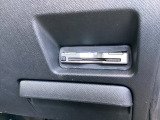 ETC車載器付。ETCが使用可能な道路通行料はキャッシュレスでスマートに走行できます。再セットアップして納車致します。