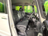 運転席シート廻りは使用感も少なく、良好な状態となっています。丁寧に使われていたことがよくわかりますね。