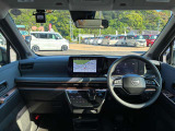 ブラックを基調とした上質な車内インテリアです!