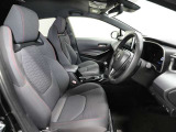 スタイリッシュな室内で運転もしやすいです♪使い勝手の良い配置も考えられています!!