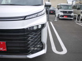 暗闇でも前方をくっきりと照らしてくれるライトです。夜の運転でも安心ですね。